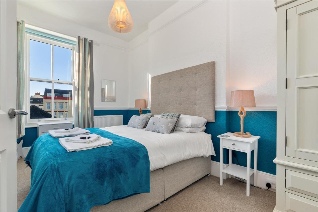 Top Sail - Beautiful Apartment, Minutes Walk To Beach And Town Centre Tenby Exterior photo